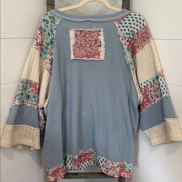 NEW 48 hr preview price : POL Patchwork Peace Sign Top - Blue and Pink - Picture 5 of 6